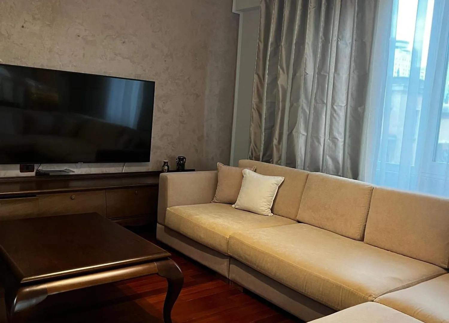 Elderwood Haven Apartment Tirana